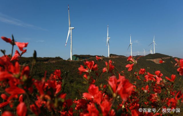 4月9日,江西吉安,吉安市永丰县陶唐乡高龙山风电场美如画卷.